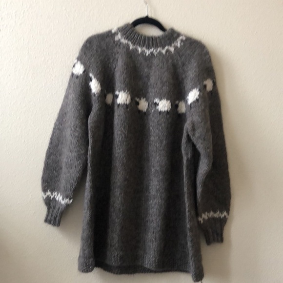 Hand knit wool cottage core sweater with lambs - Picture 2 of 3